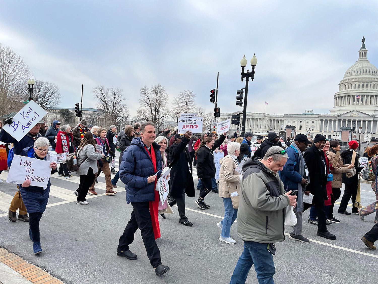 Hundreds of United Methodists rally to dismantle ICE outside Capitol