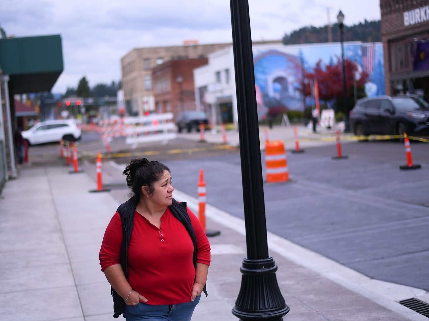 Residents deliver fiery rebuke of ICE activity at Lane County commissioners’ meeting