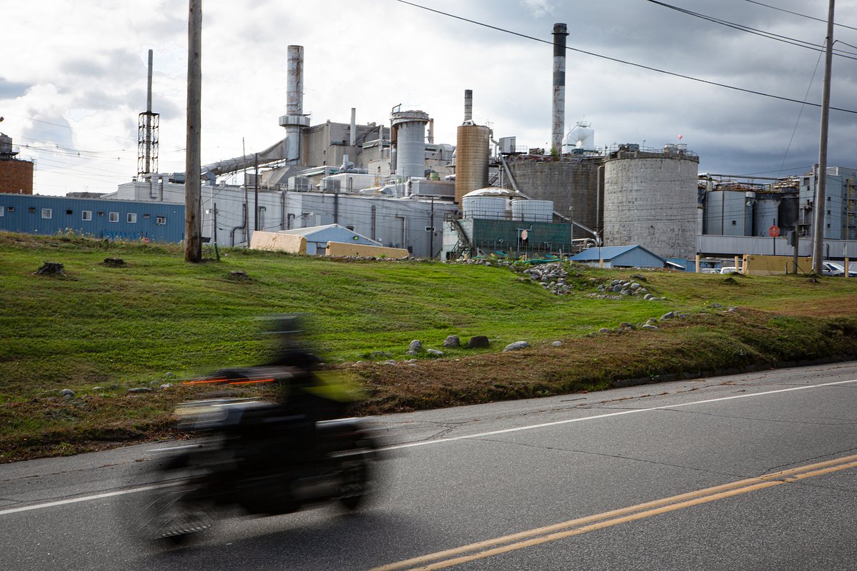 Maine lawmakers targeted by social media campaign opposing data center ban