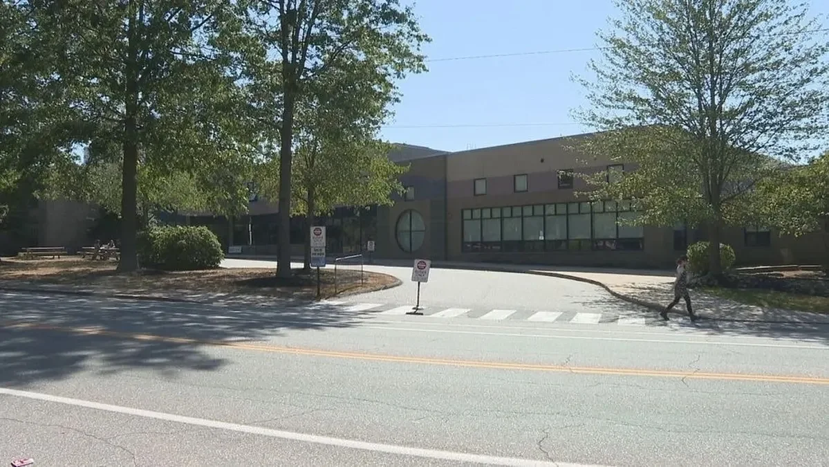 Stranger grabbed a Maine middle-schooler while she was walking to school