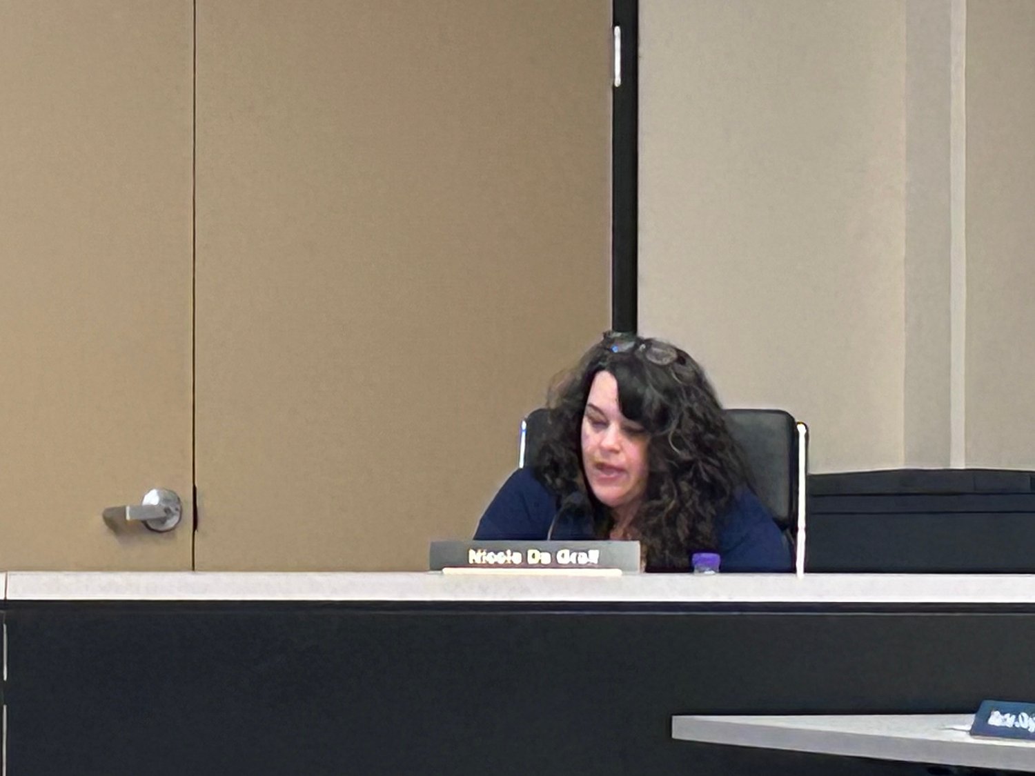 Calling it ‘untenable,’ De Graff quits Springfield school board