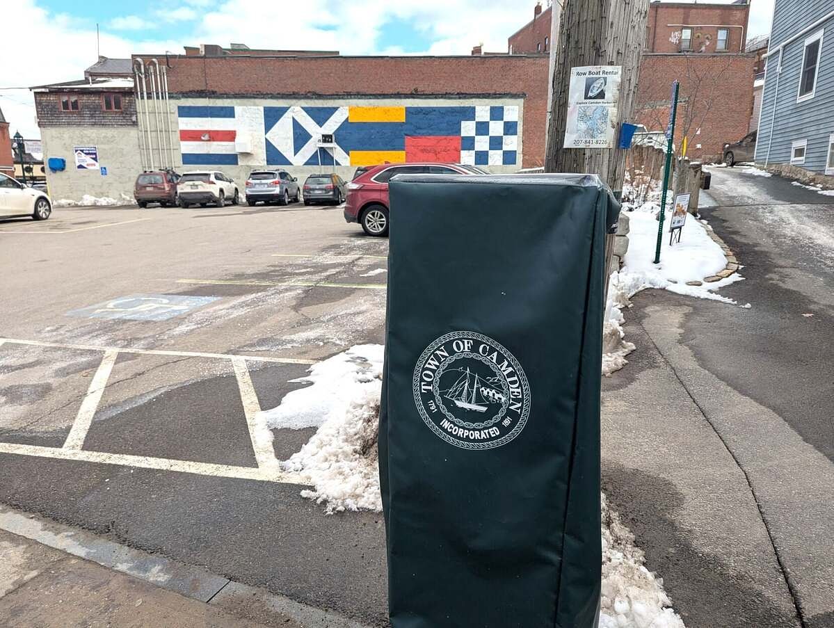 Camden delays paid parking enforcement