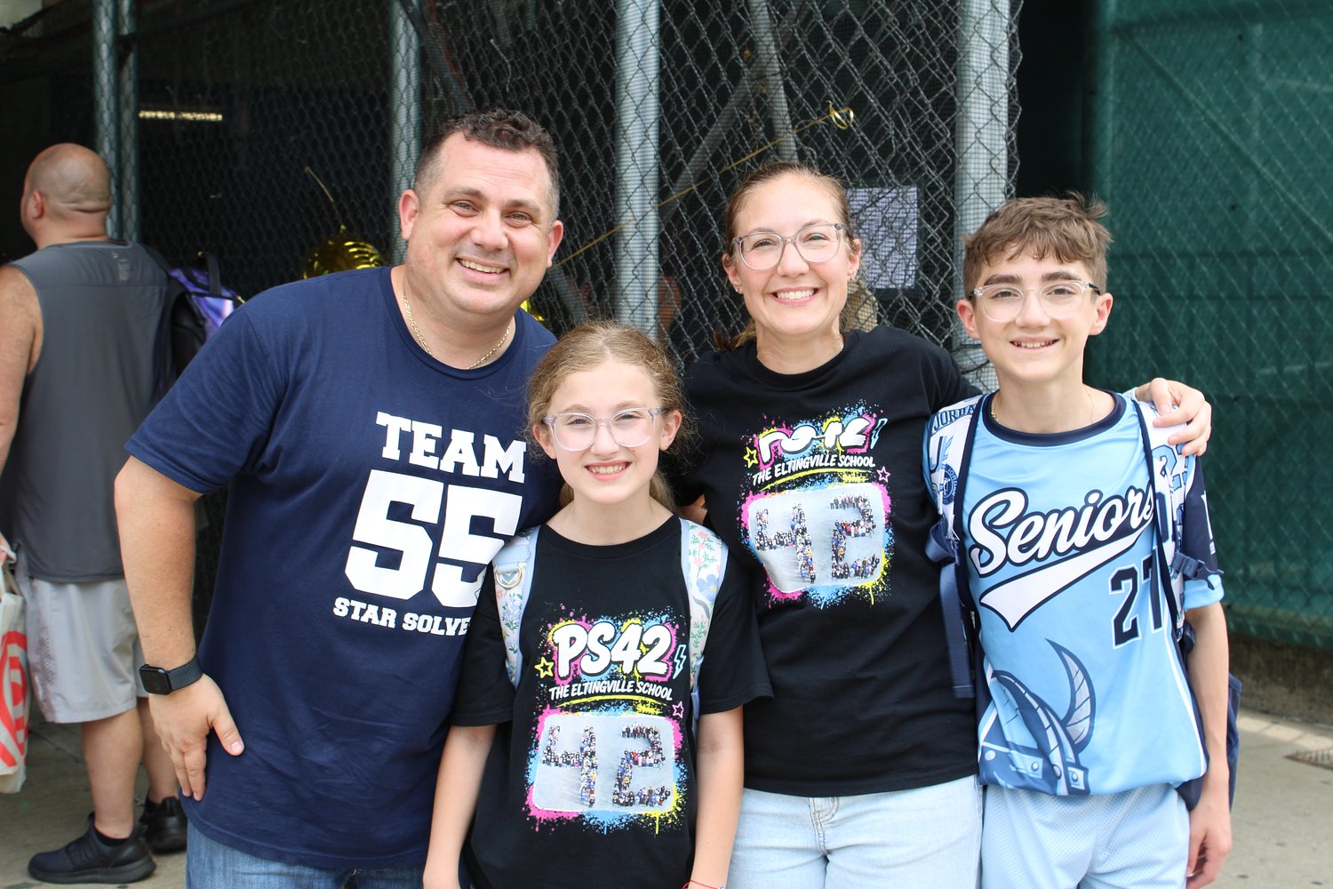Last day of public school in NYC: Staten Island students celebrate as summer kicks off