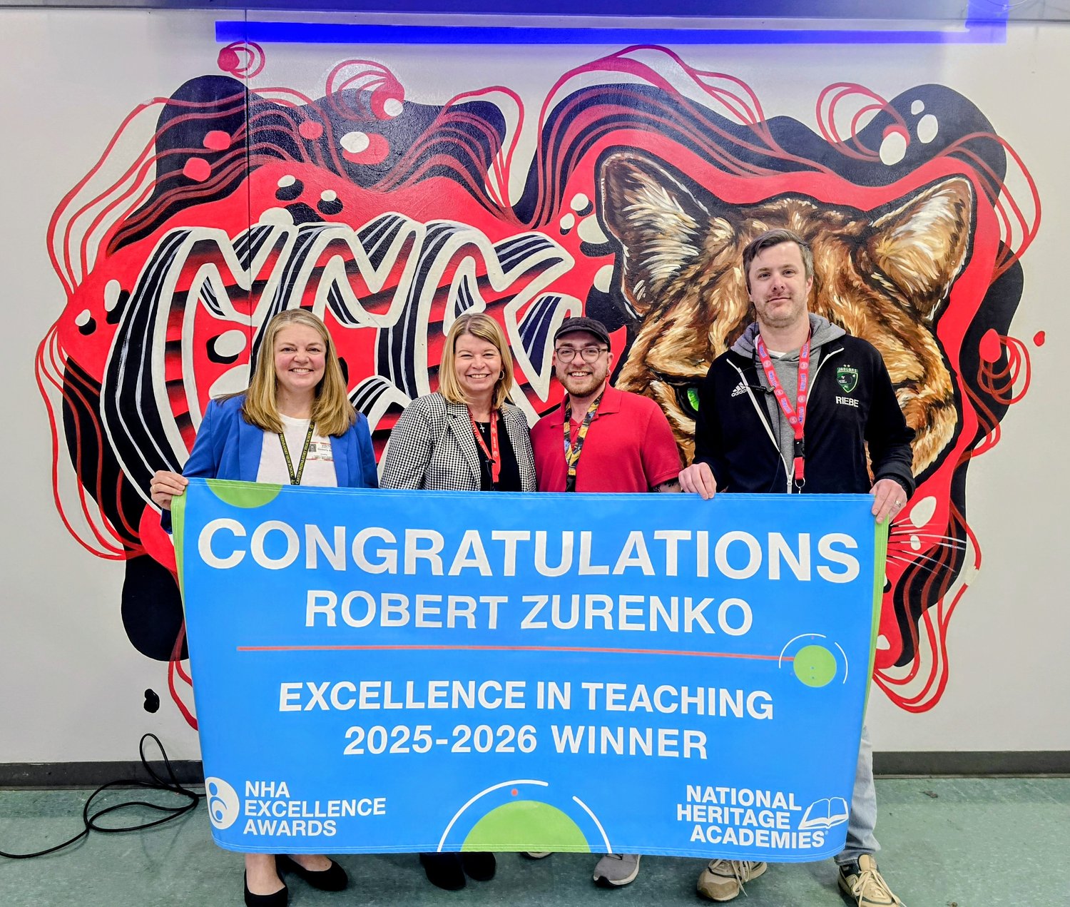 Wayne County students surprise beloved art teacher after award win