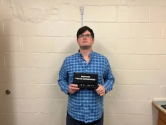 Man charged with homicide in Newport crash accepts plea deal