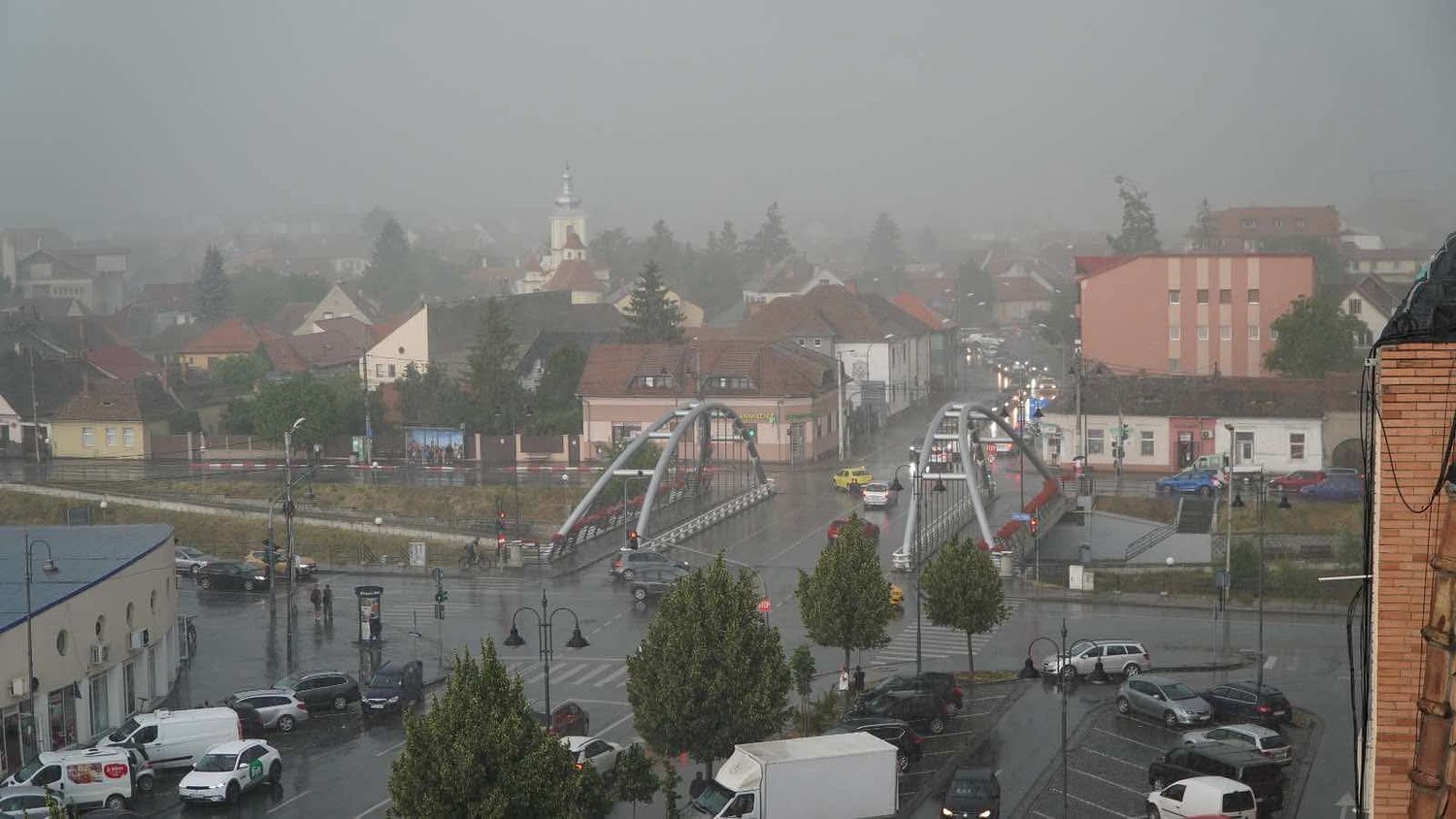 ANM a emis luni încă două avertizări cod galben: Sibiul, vizat de furtuni