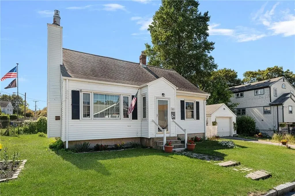 What Sold: A look at 13 homes that traded hands last week in Newport County. (Jan. 26-30)