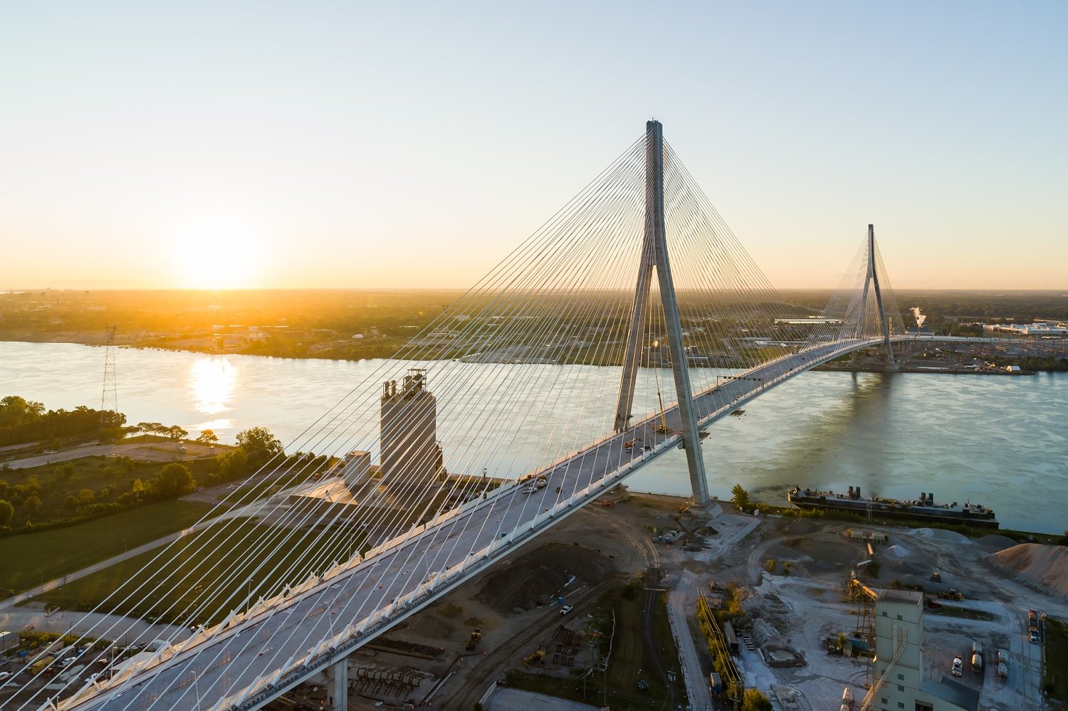 Both the U.S. and Canada have agreed to delay the Gordie Howe Bridge opening