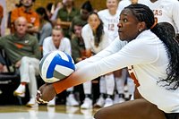 Texas volleyball: Career night from Torrey Stafford lifts Longhorns past Auburn