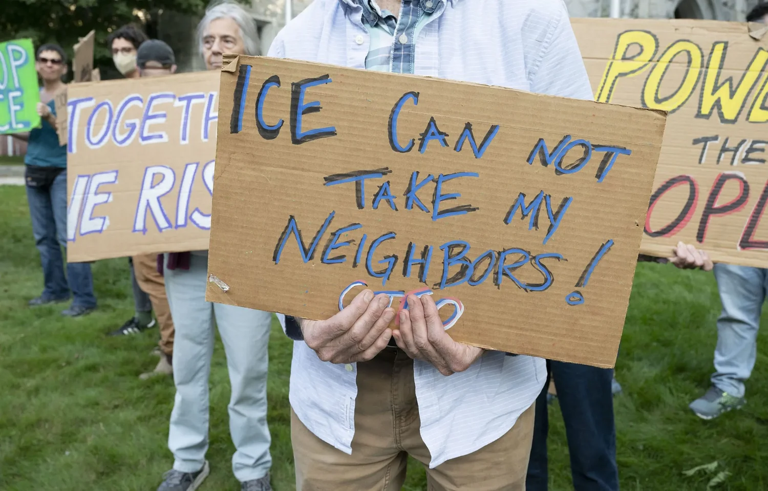 Protesters denounce Holyoke ‘sanctuary city’ resolution