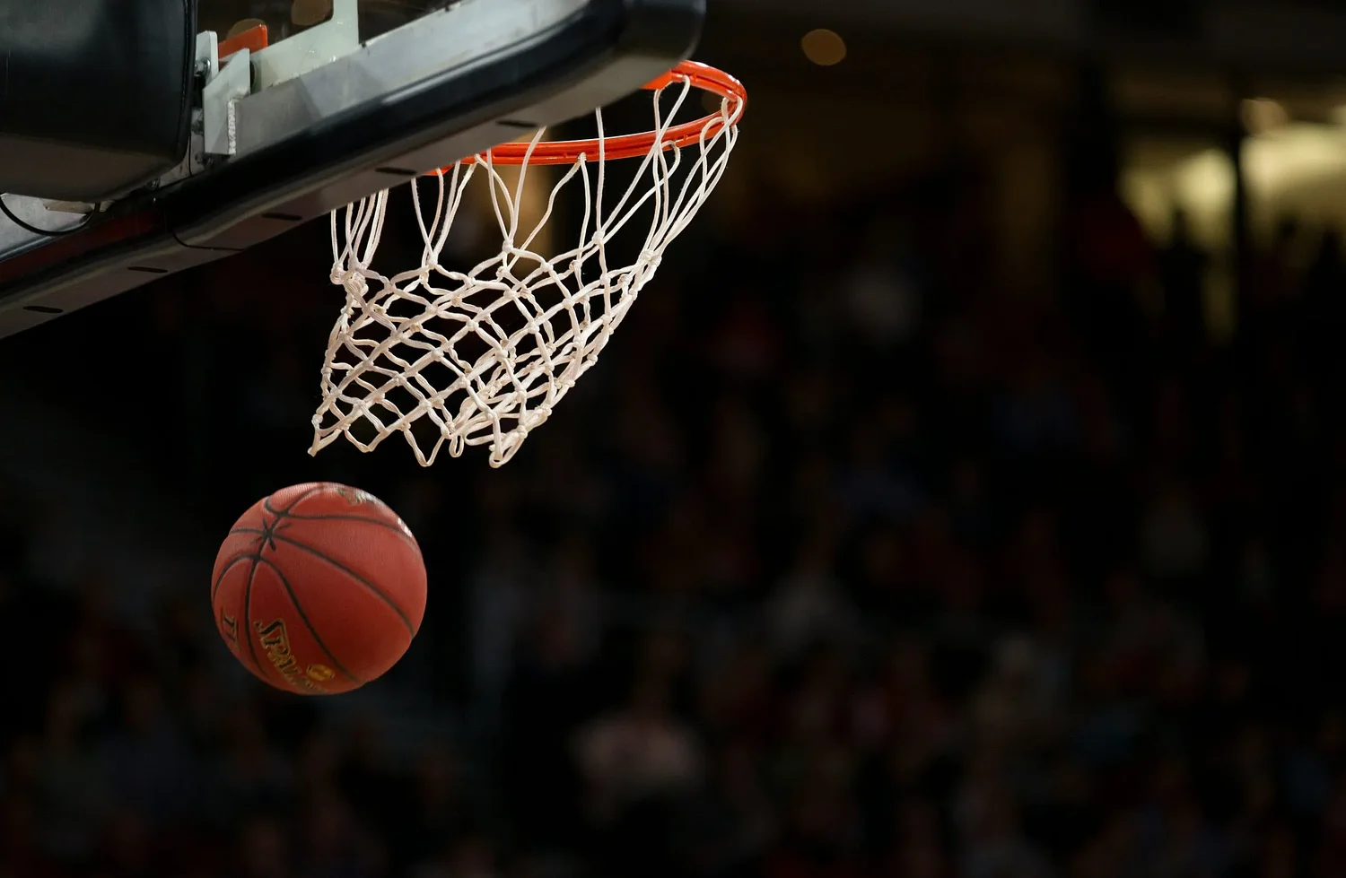 Crater visits Springfield in girls basketball showdown