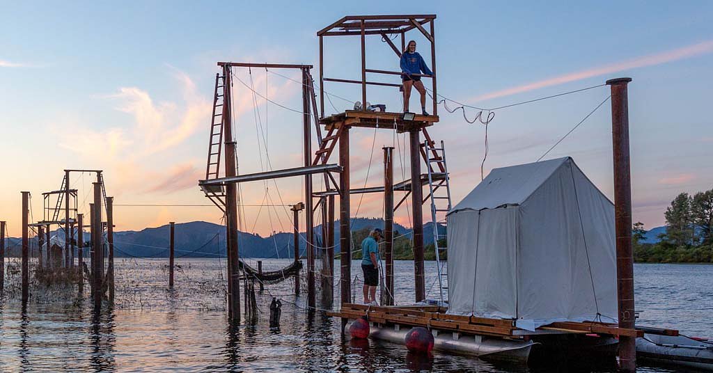 Banned since 1948, fish traps return to the Columbia River