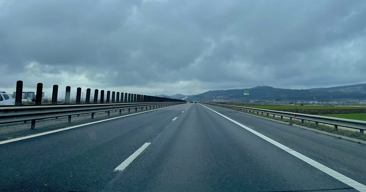 Ceață densă pe A1 între Boița și Apoldu de Jos: mergeți încet!