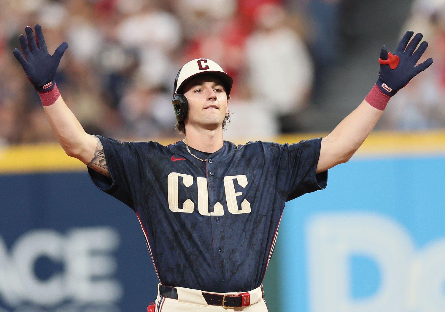 Guardians outfielders Chase DeLauter, Angel Martinez leave Saturday’s game with injuries