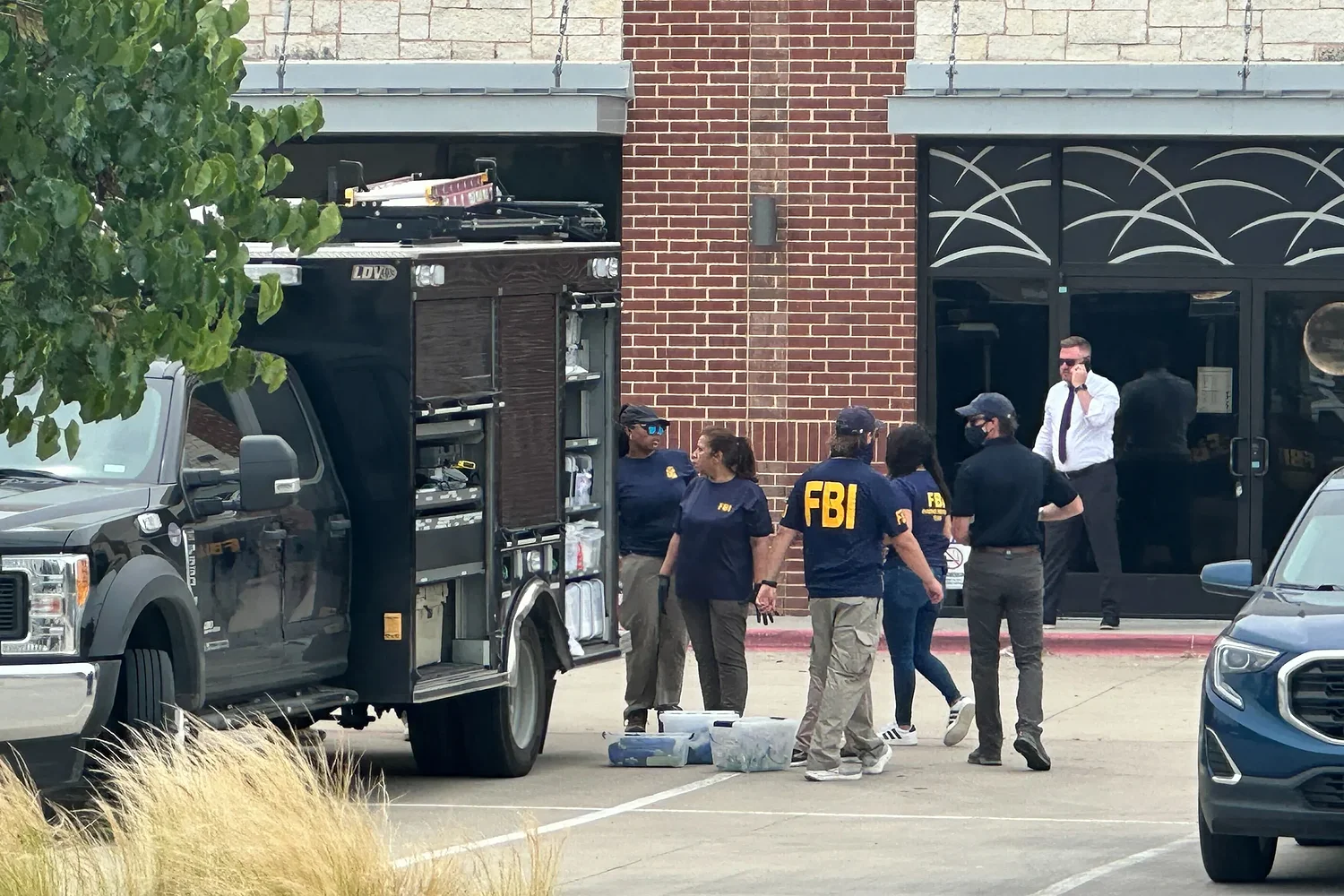 Two killed, three injured in shooting at Carrollton shopping mall