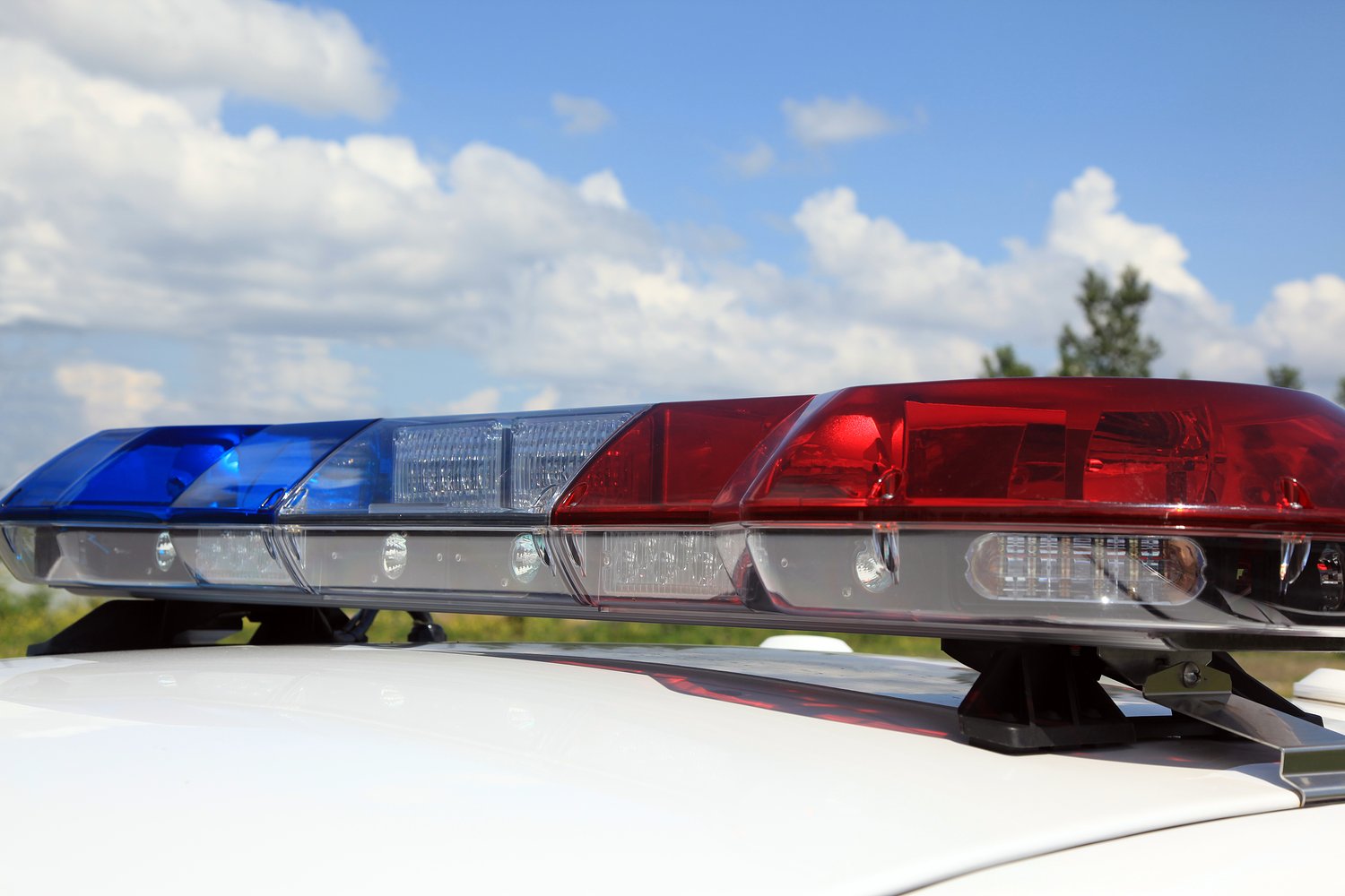 Suspect at-large after car chase with police through 2 Mass. towns