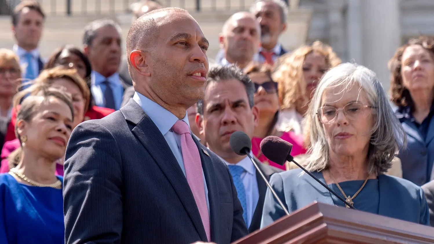 House Democrats’ Litigation Task Force urges Supreme Court to protect Constitution, defend birthright citizenship