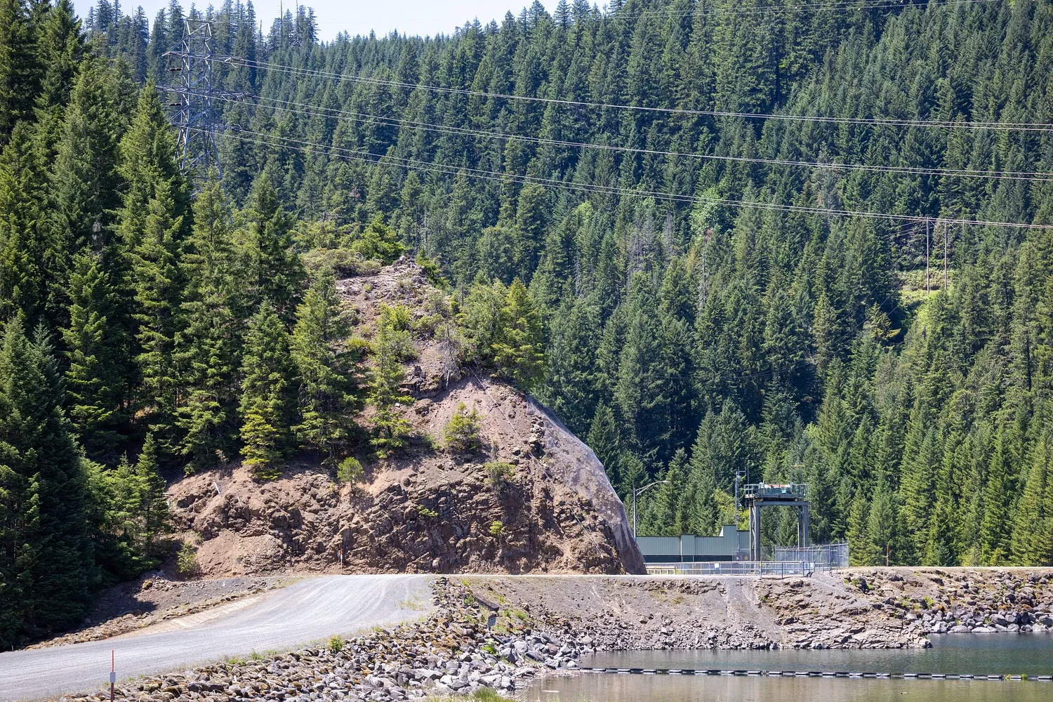With rising wildfire risks, ‘inferior’ fish passage at EWEB dam draws federal review calls