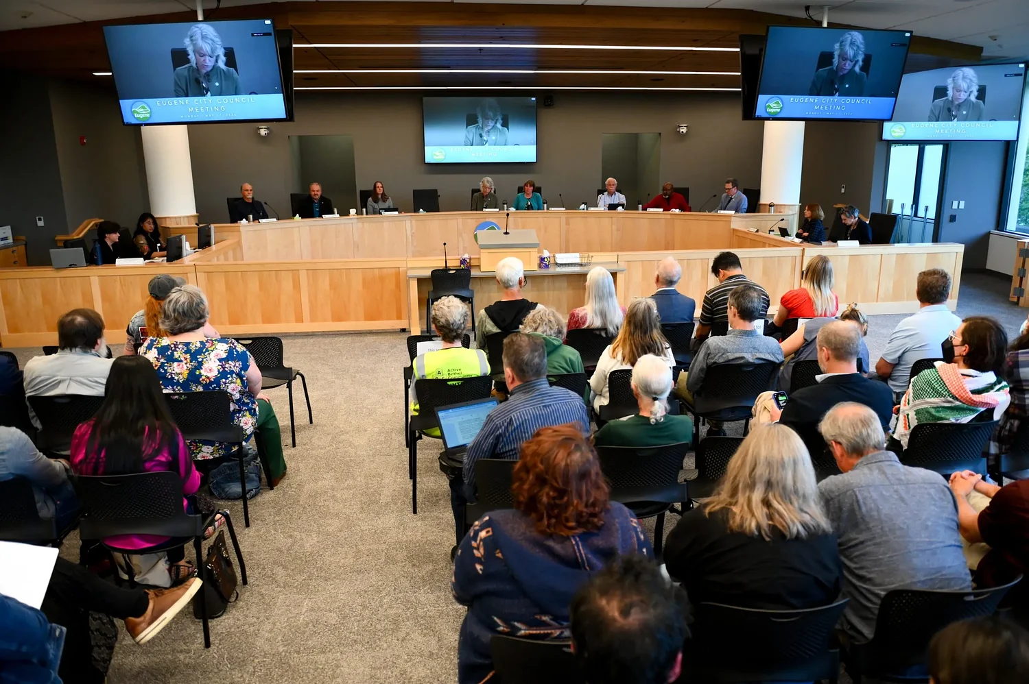 Anger over former EPD officer's racist remarks dominates Eugene city council meeting