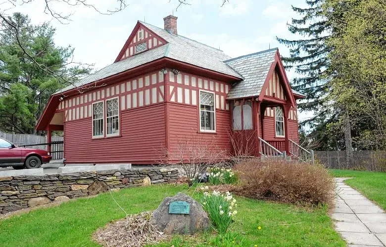 Lawsuit claims against Shutesbury officials still active in federal court