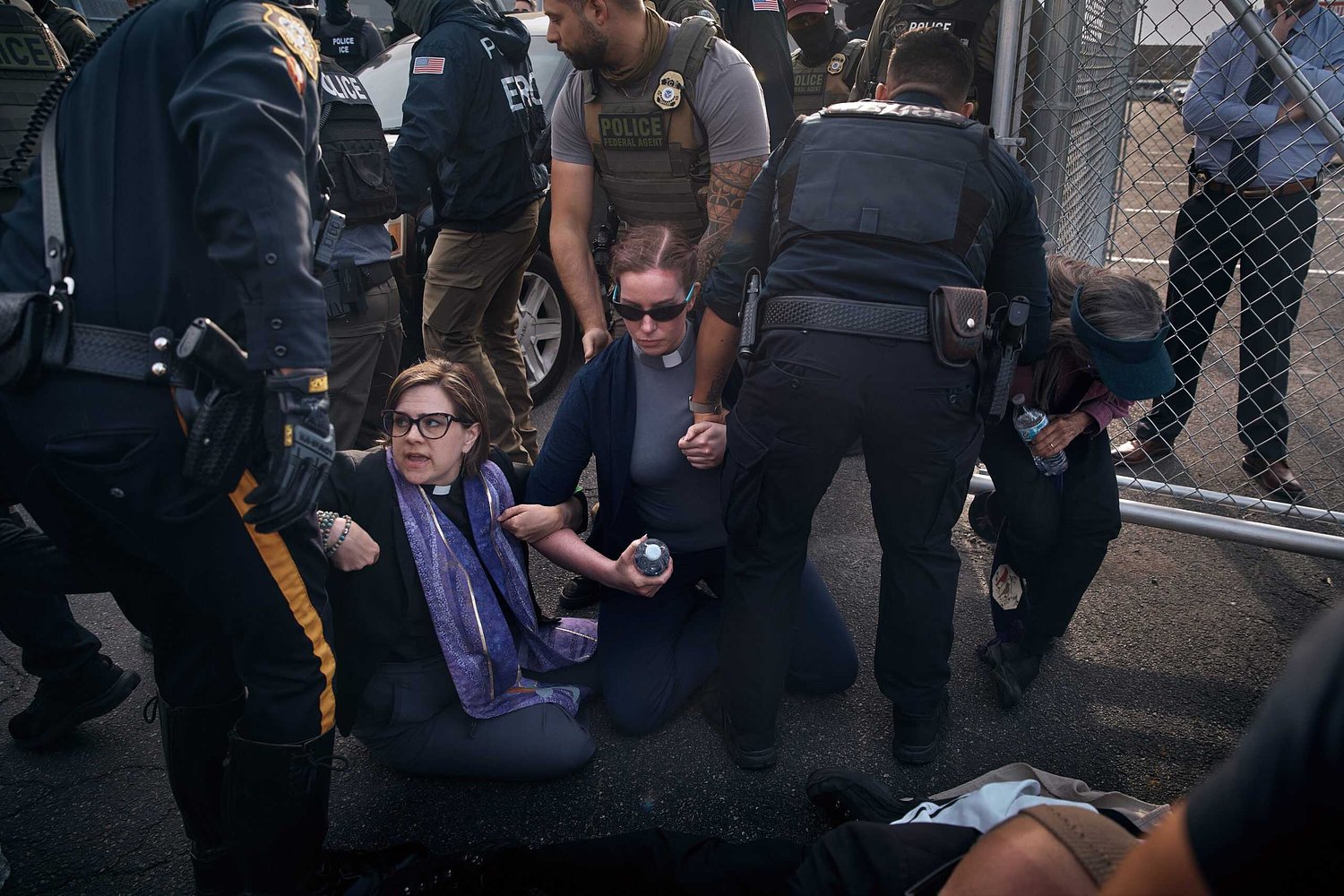 New Jersey clergy confront ICE: Faith groups block access to private detention center in Newark