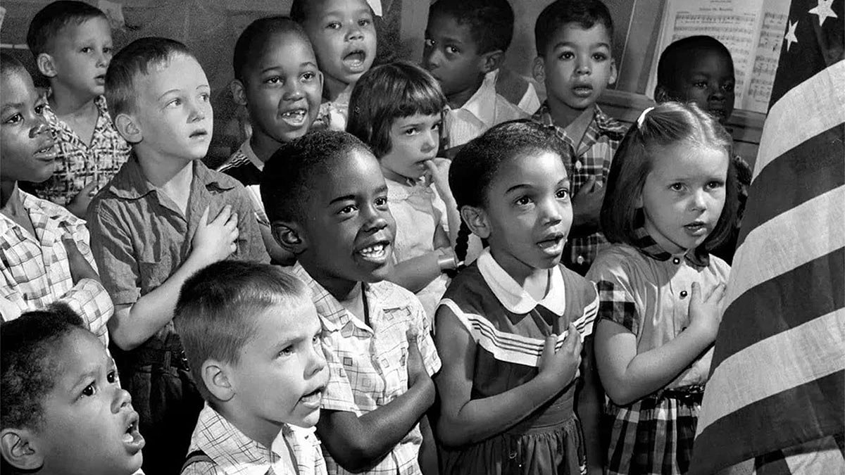 1954: Baltimore schools are desegregated
