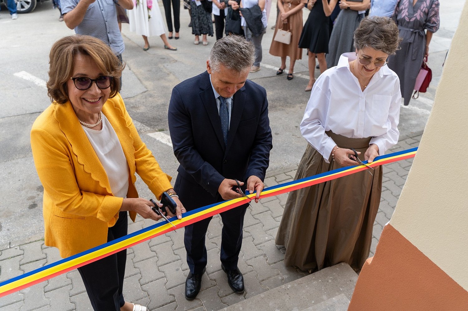 Centrul pentru bolnavii oncologici din Mediaș, inaugurat oficial / foto