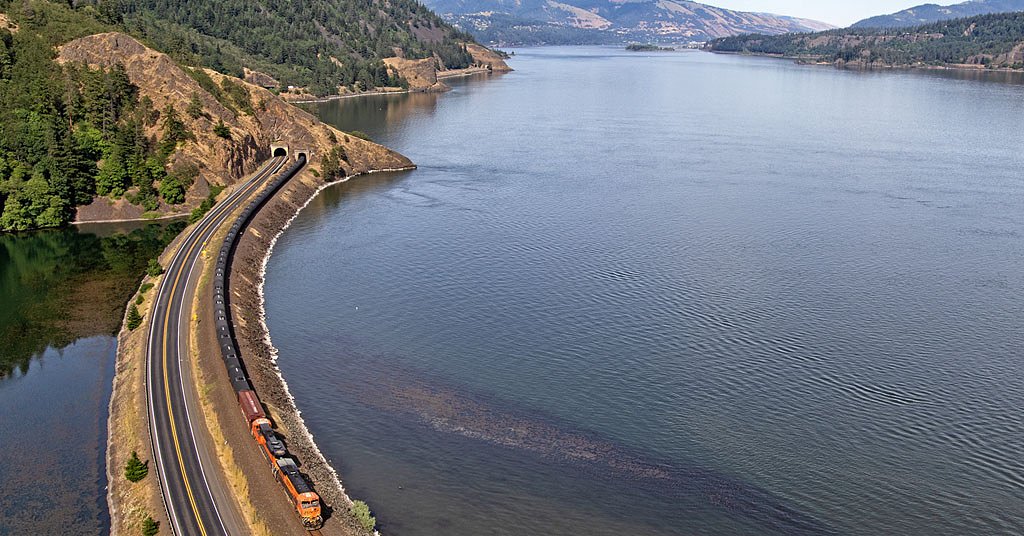 Oil trains in the Gorge: Are we ready for a spill?