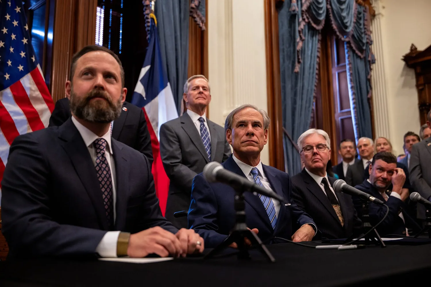 Gov. Greg Abbott under pressure to use emergency funds for looming SNAP crisis
