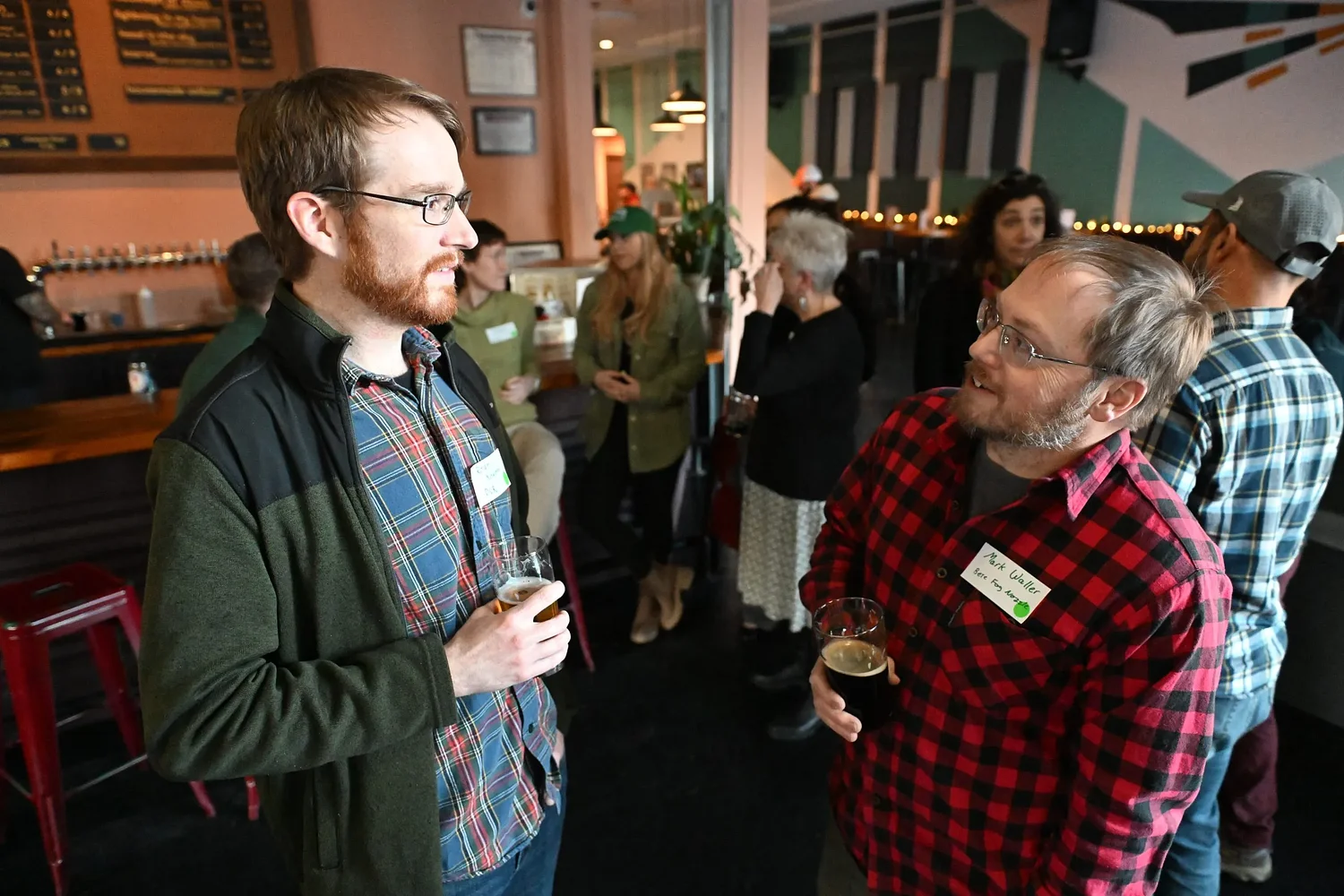 Clean energy advocates starting monthly 'Green Drinks' meetups