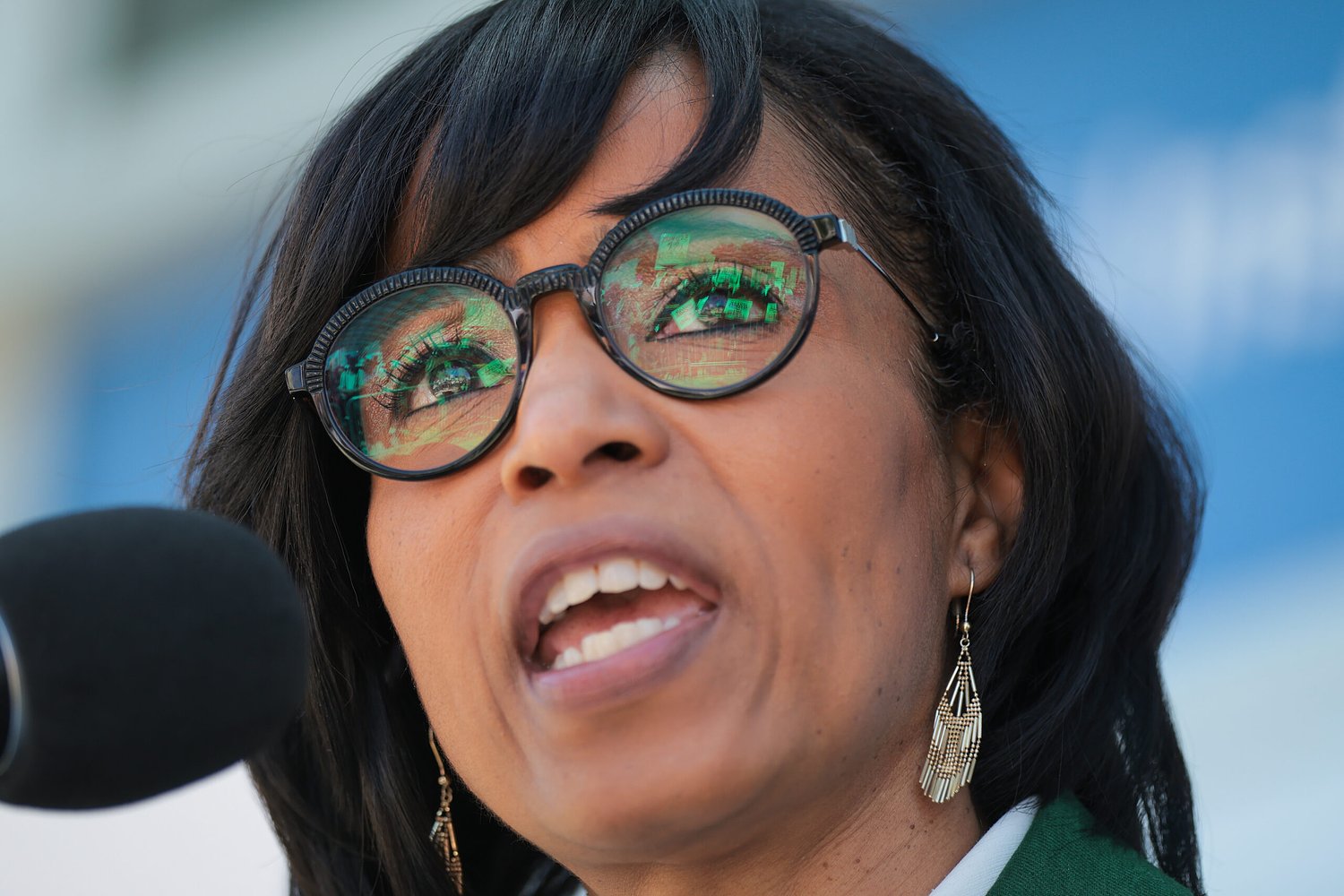 Sen. Alsobrooks flip-flops from pledge to maintain aid to Israel during Senate campaign