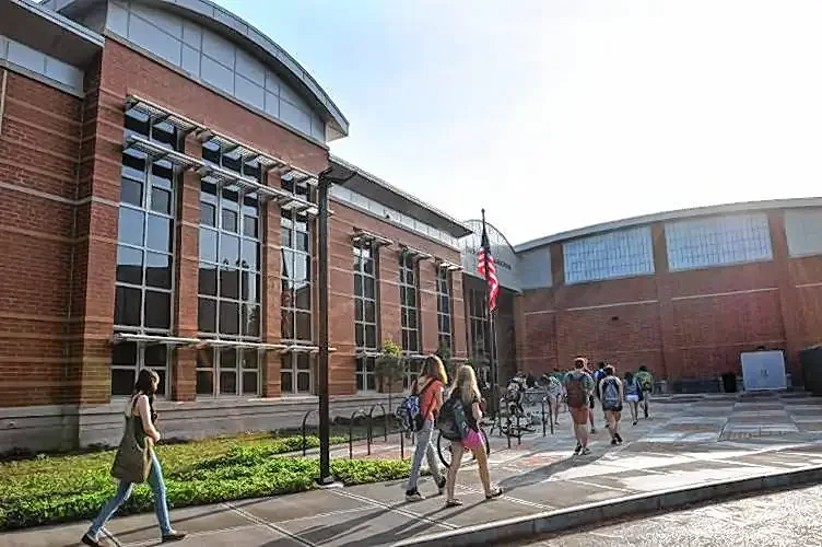 Override failure could cost Easthampton schools 40 educators