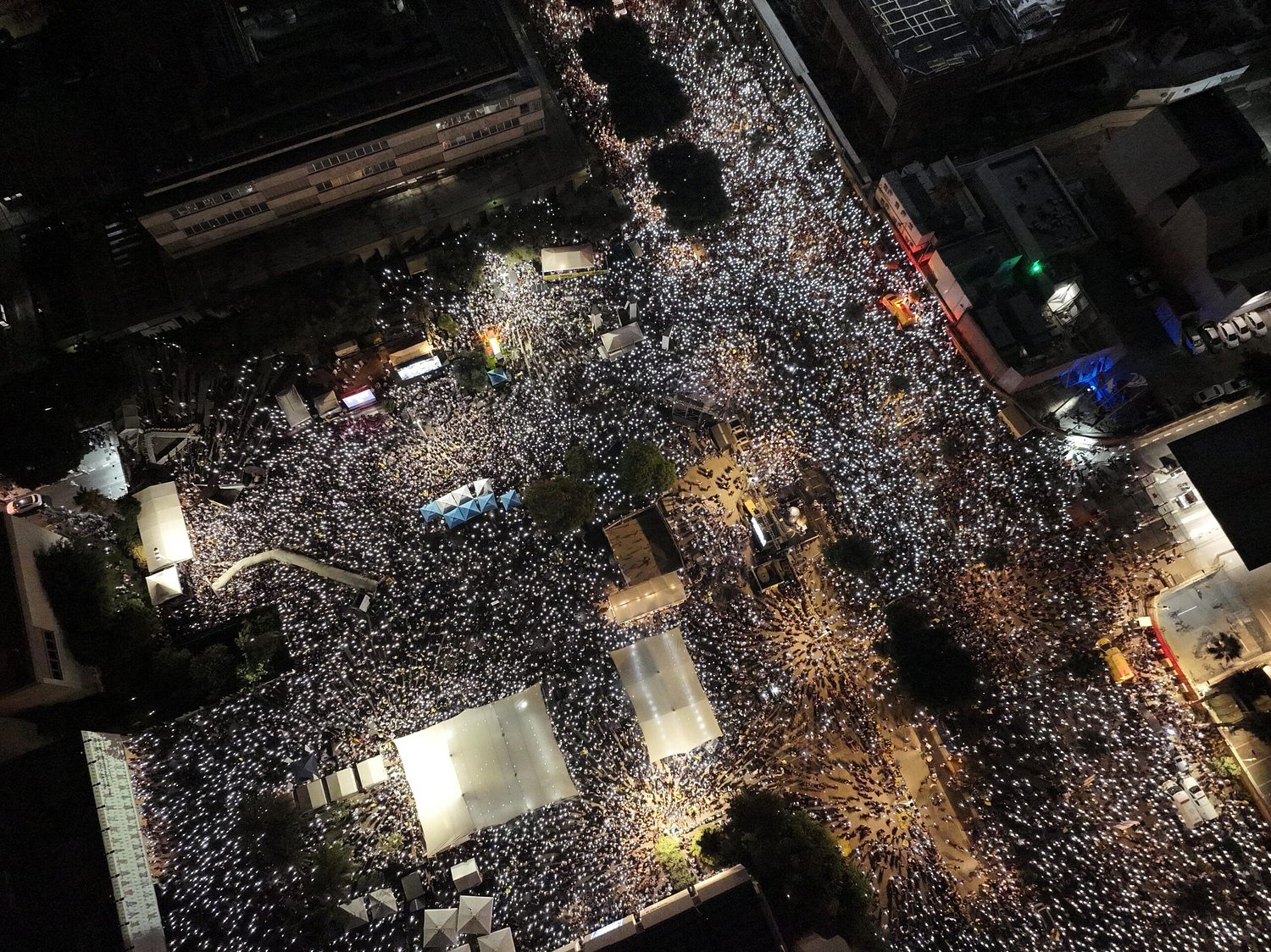 While Gaza war marches on, protesters hold the line for the hostages 