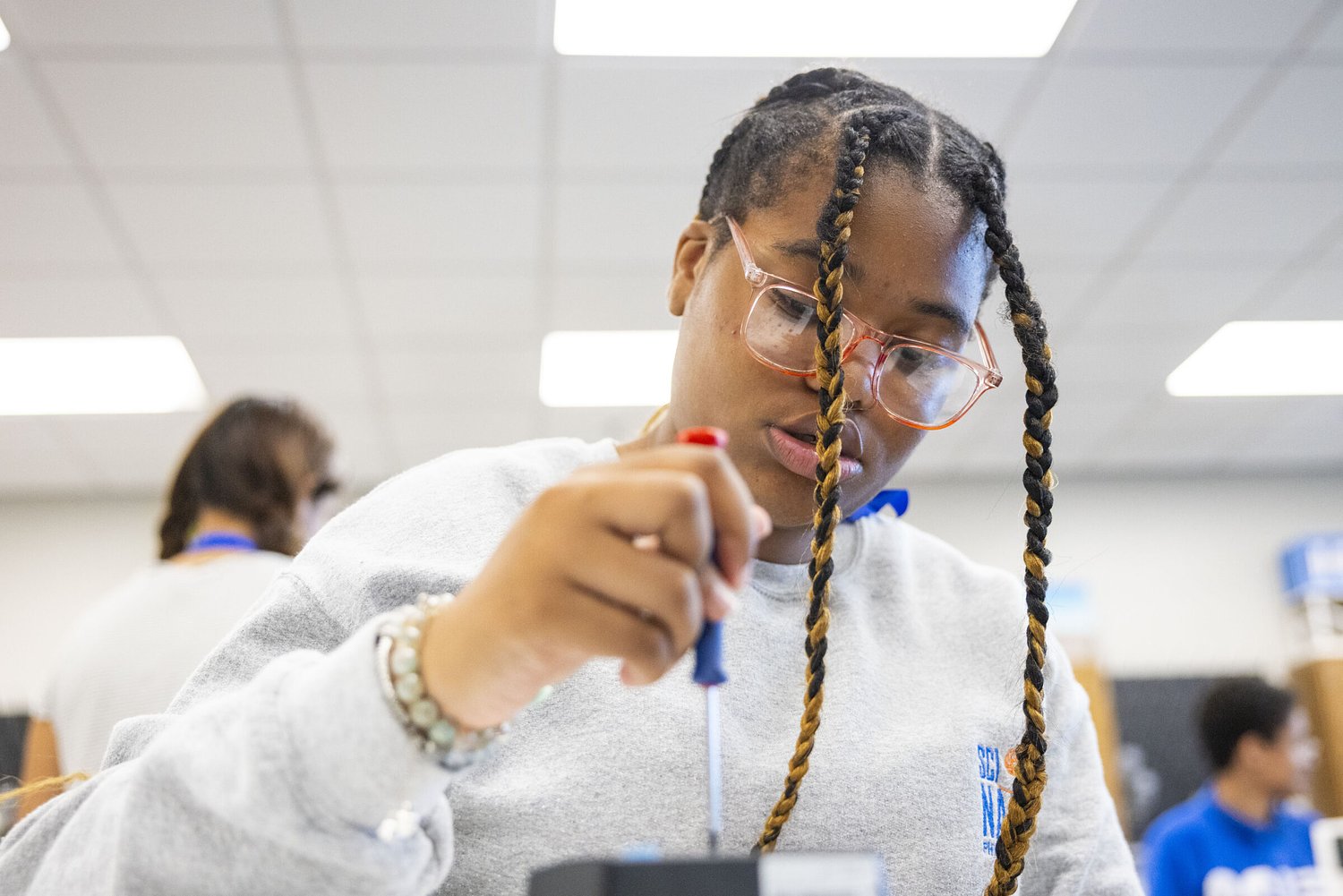 ‘I’m excited’: Sci High students empowered through learning to build solar generators