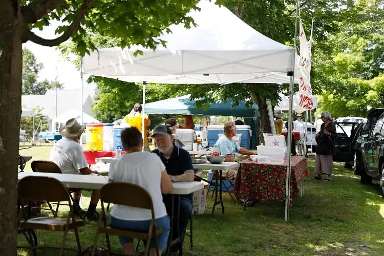 Parade returning to New Salem Old Home Day