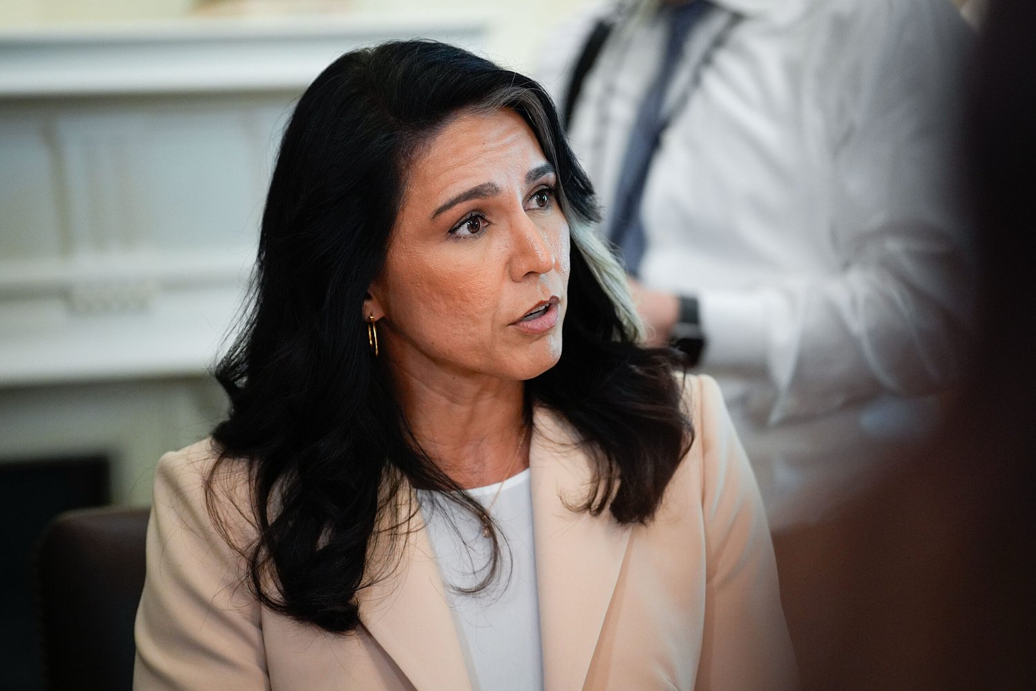 DNI Tulsi Gabbard keeps some distance from controversial aides Joe Kent, Dan Caldwell