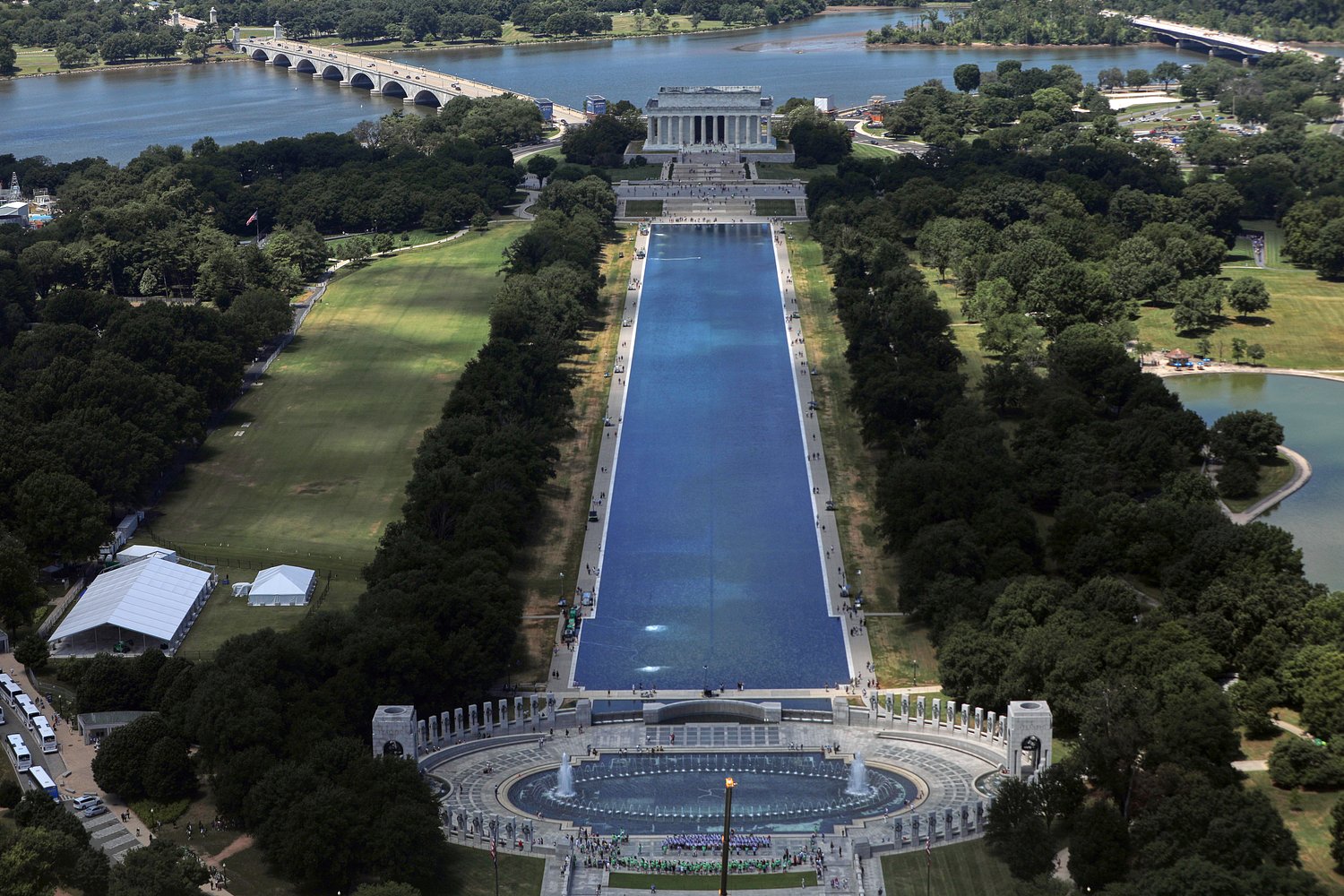 Knife or razor cuts damaged reflecting pool after $16M renovation, NPS says