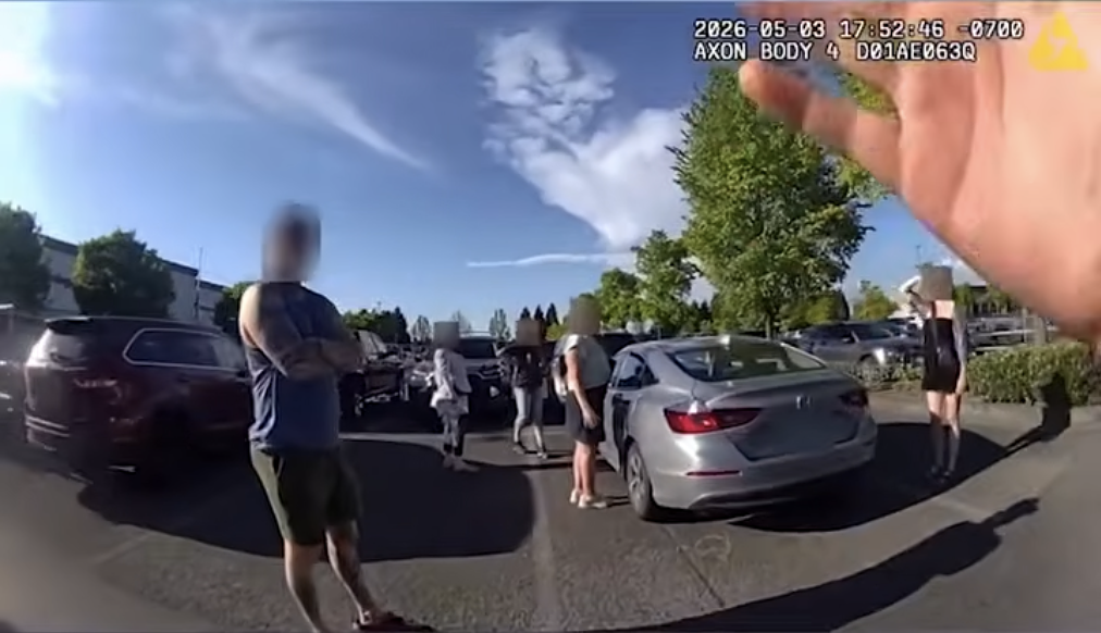 Clark County toddler rescued from locked car on scorching day while parents shopped, sheriff’s office says