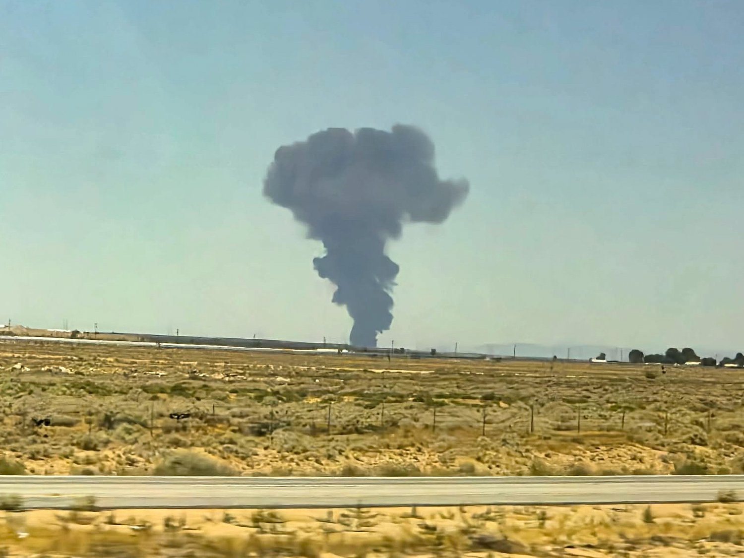 8 dead after B-52 bomber crash at California Air Force base, officials say