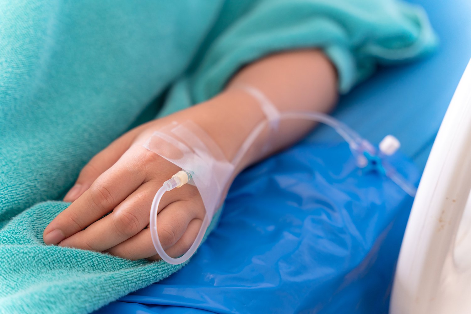 Dear Abby: Sorry for developing a heart condition in the middle of your cancer battle