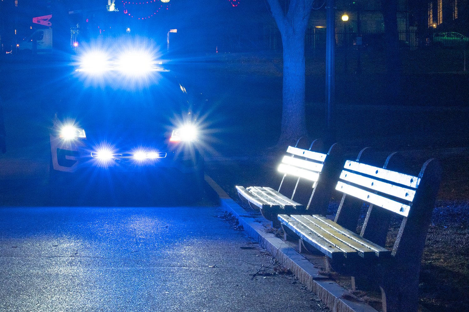 4 people arrested in connection with car chase that turned up drugs, loaded guns