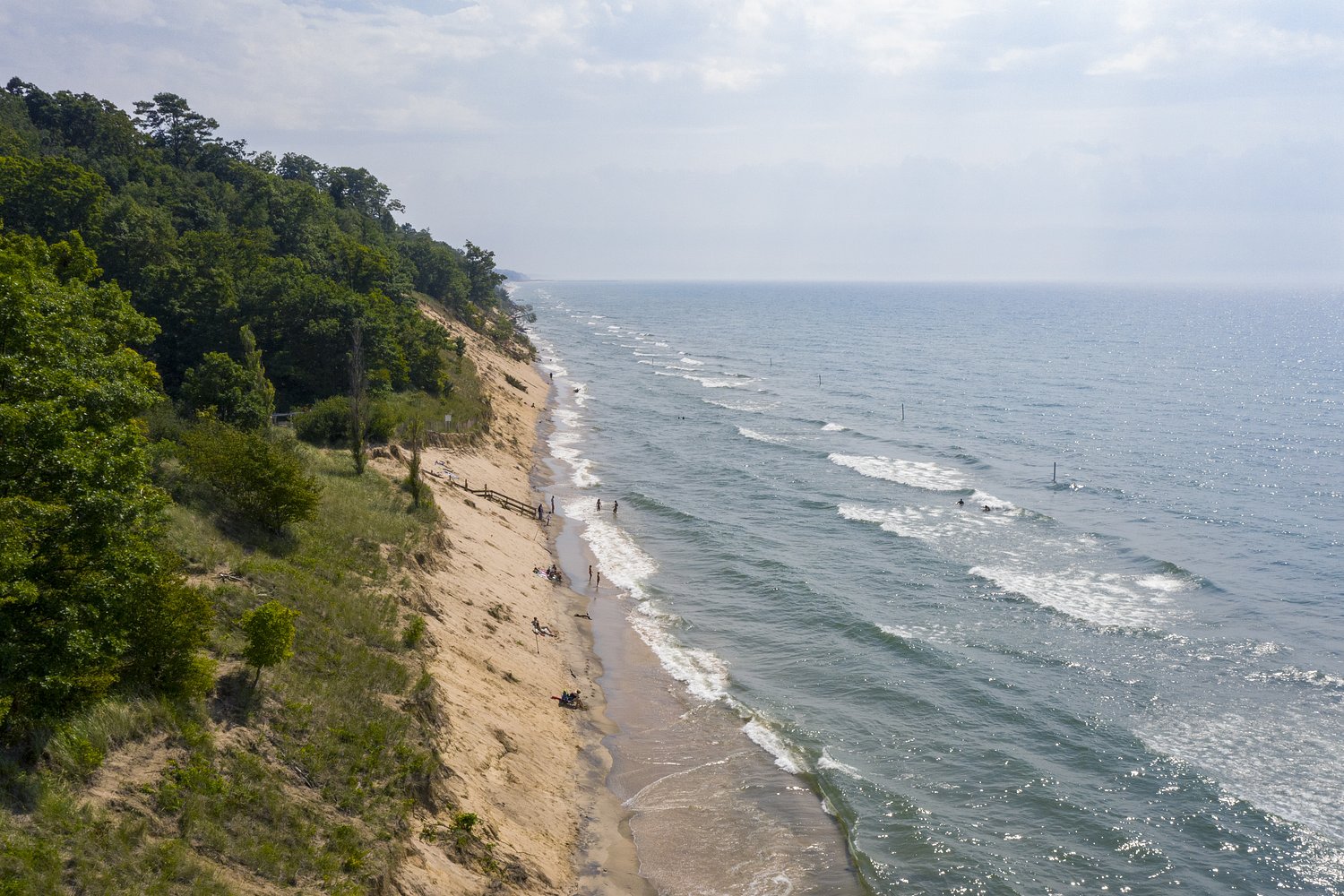 2 men drown in Lake Michigan near Grand Haven