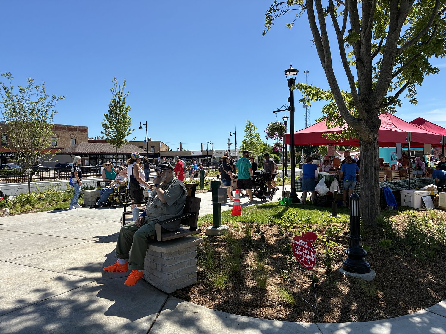 Crystal Lake opens Depot Park with fanfare