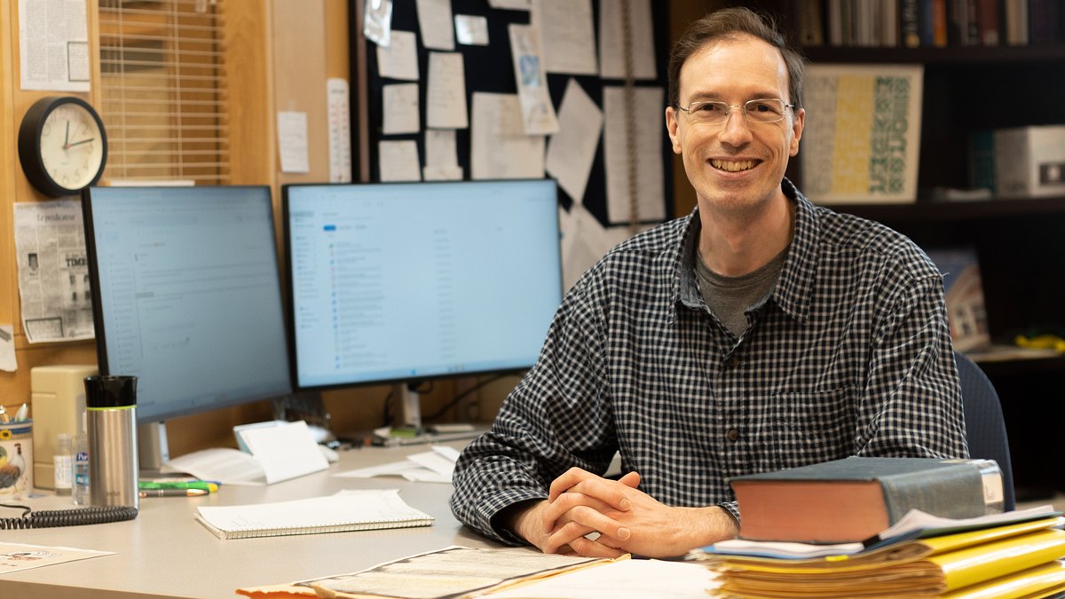 Genealogists slammed as Mainers rush to prove Canadian ancestry and gain citizenship