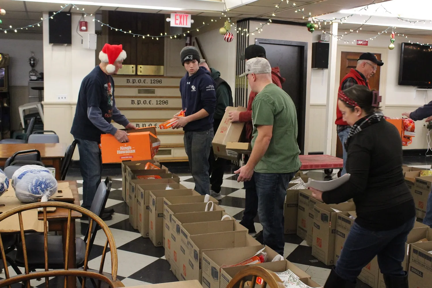 Greenfield Elks Lodge continues century-old tradition of delivering Christmas meals