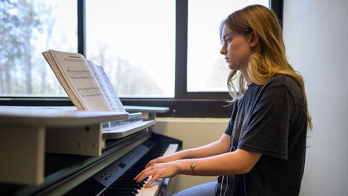 Area Briefs: HCC opens registration for spring noncredit classes