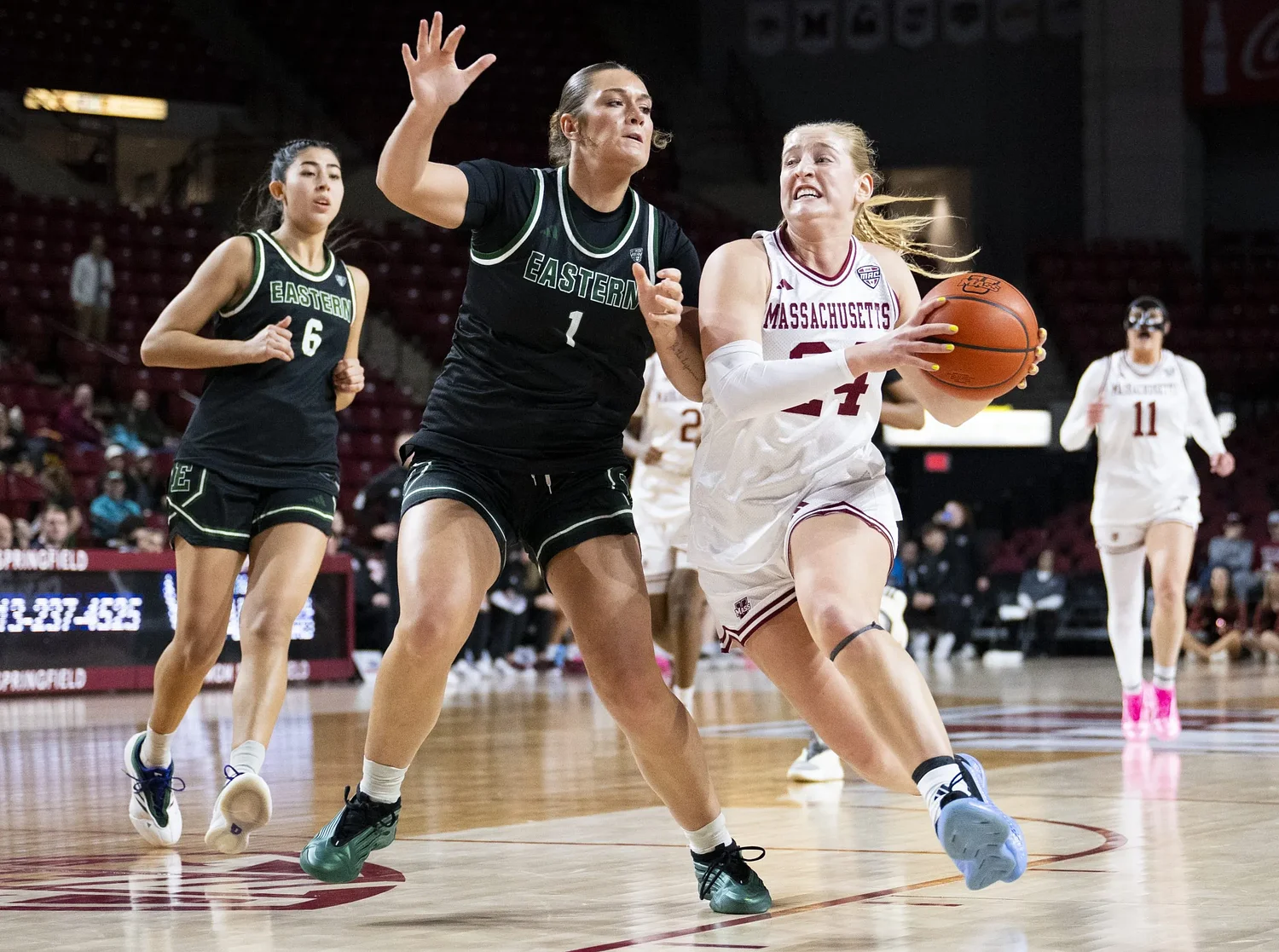 UMass women’s basketball: Minutewomen stay perfect at Mullins in 75-60 win over EMU