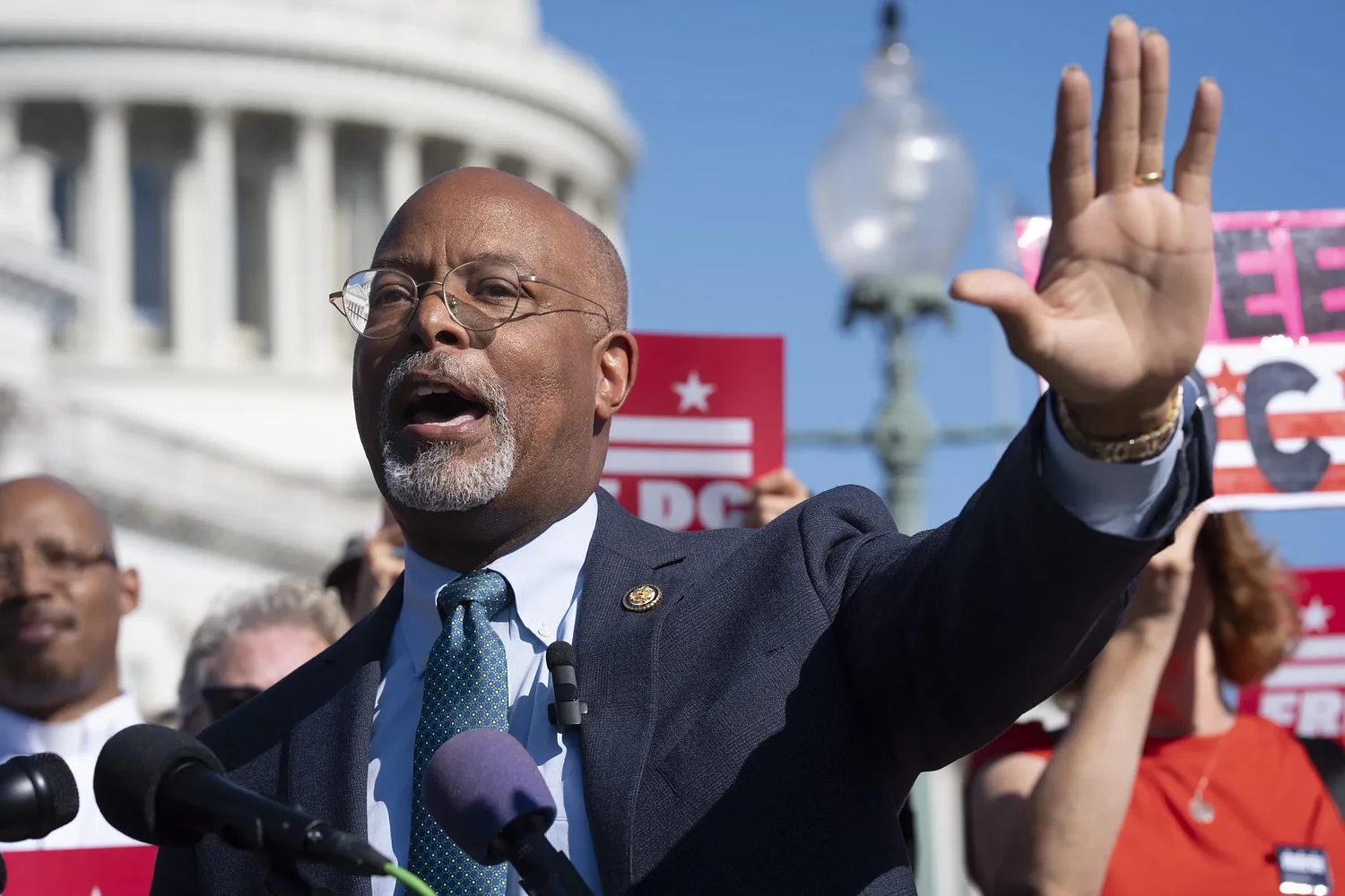 Rep. Glenn Ivey reintroduces George Floyd Justice in Policing Act
