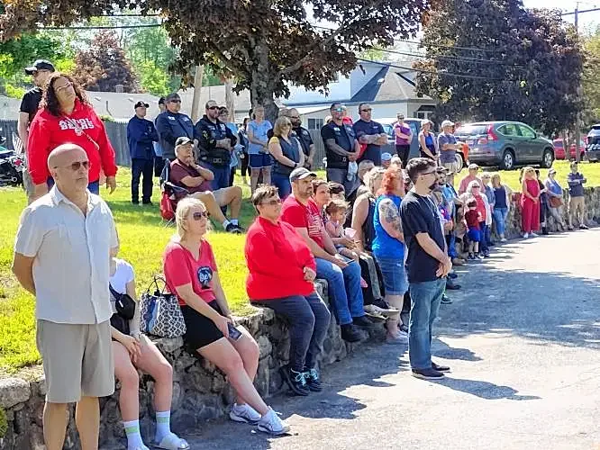 Athol commemorates Memorial Day with parade and ceremonies at local parks