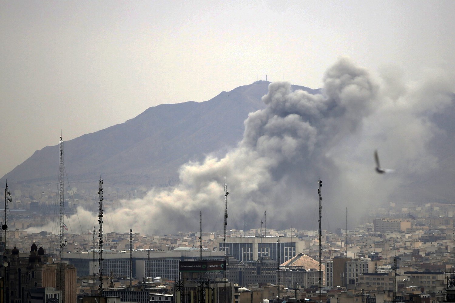 Senate Republicans split over the prospect of resuming military operations against Iran